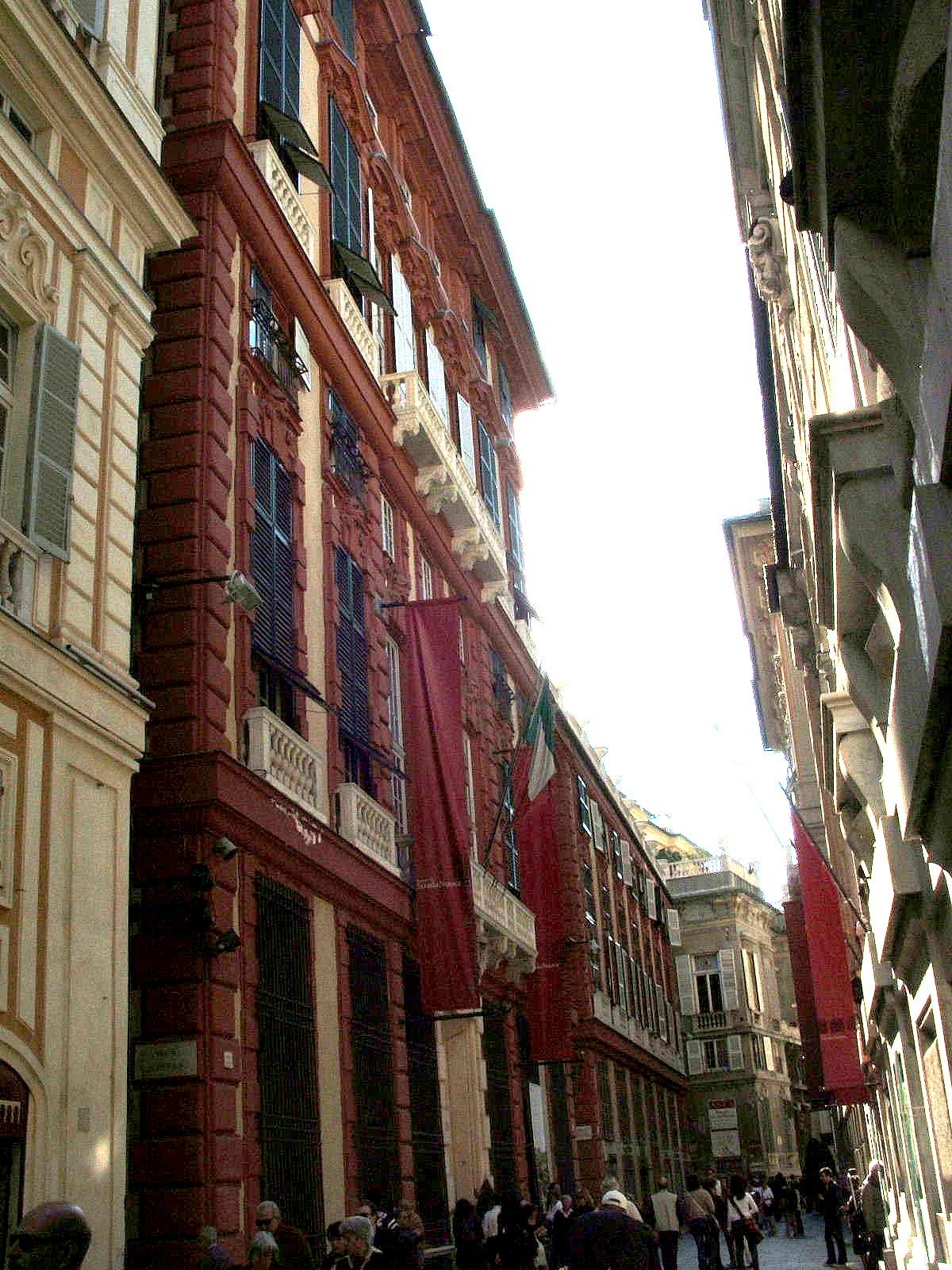 Via Garibaldi palazzi