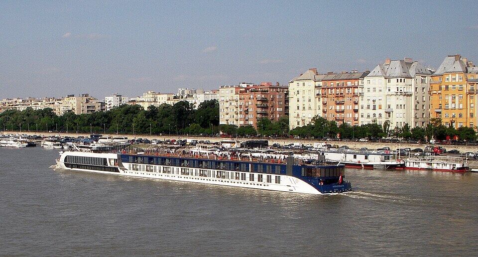 7 Day Dutch Waterways: Brussels to Amsterdam