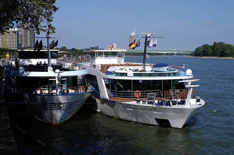 9 Day Dutch Waterways: Amsterdam to Antwerp