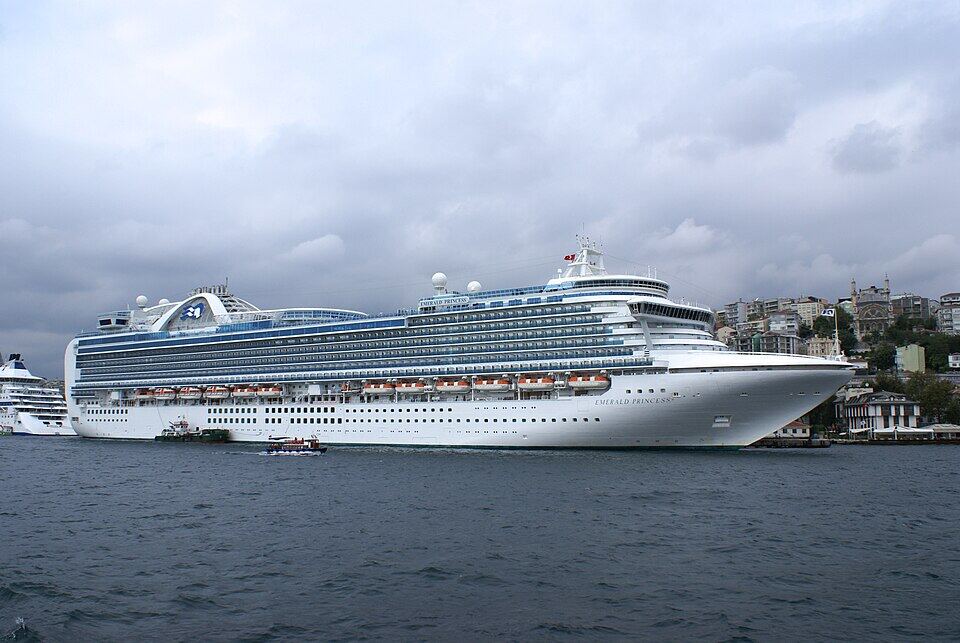 12 Day Alaska-Tours & Cruises: Anchorage to Vancouver