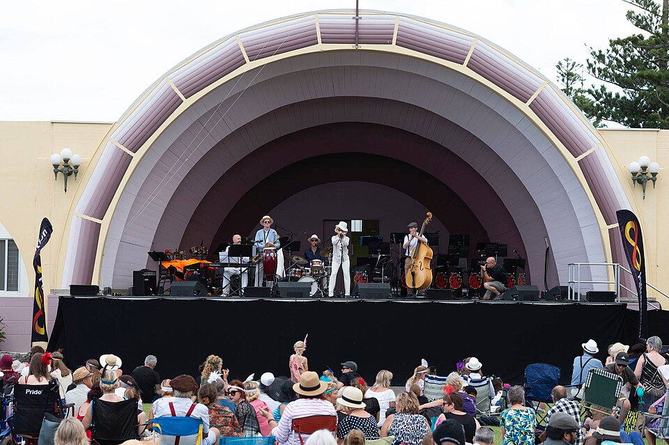 Art Deco Weekend