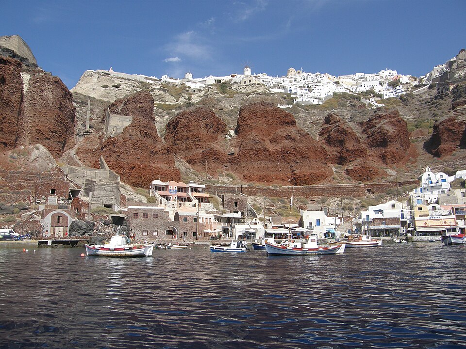 Ammoudi Fish Tavern