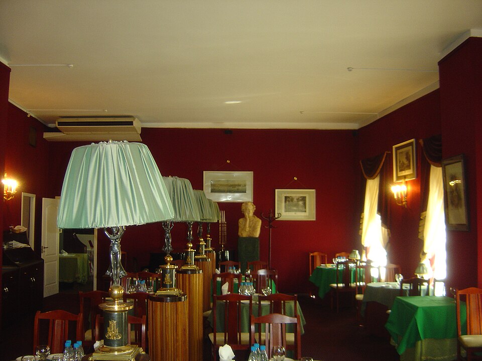 Literary Cafe (Literaturnoye Kafe)